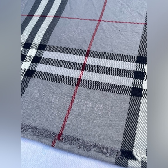 Sold! ❗️❗️BURBERRY LONDON 100%CASHNERE - Picture 3 of 6